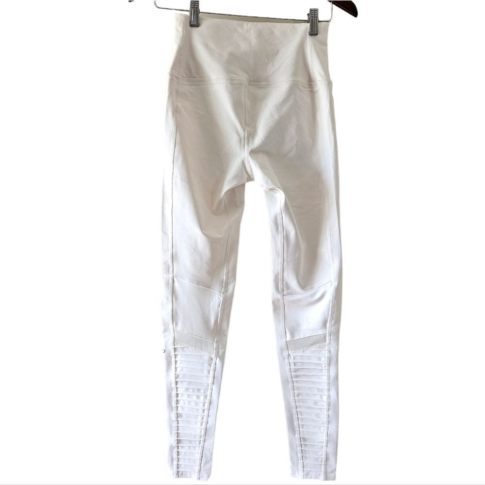 Alo Yoga High Waist Moto Biker Legging Pants Size Medium Light Cream. - Picture 15 of 16